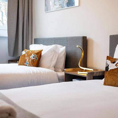 Lovely 4 Bedroom Flat In Wandsworth- 런던 외부 사진