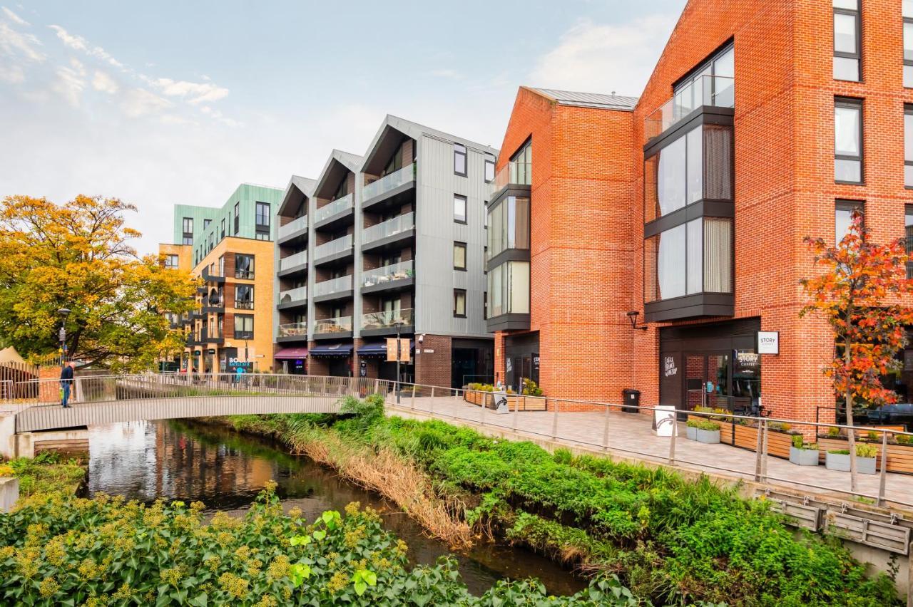 Lovely 4 Bedroom Flat In Wandsworth- 런던 외부 사진