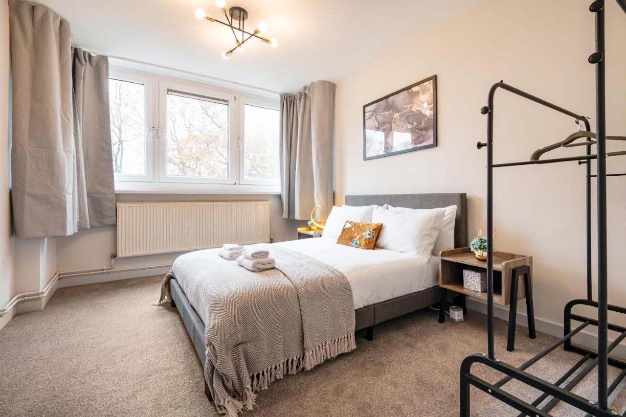 Lovely 4 Bedroom Flat In Wandsworth- 런던 외부 사진