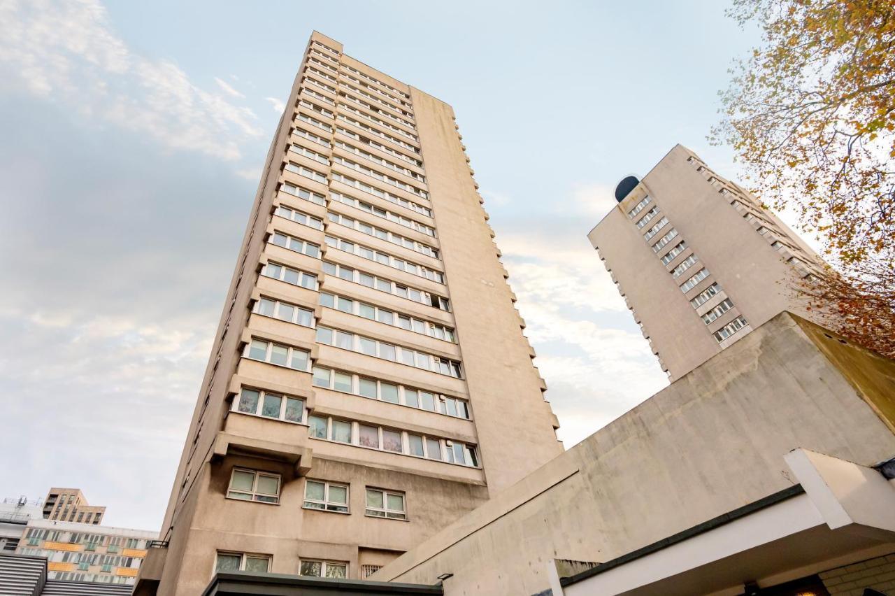 Lovely 4 Bedroom Flat In Wandsworth- 런던 외부 사진